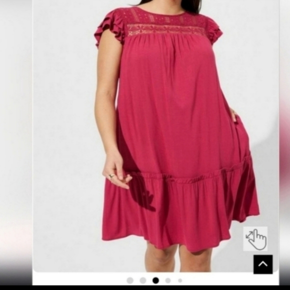 ⚘️⚘️NWOT TORRID 2 Mini Rayon Slub Crochet Yoke Shift Dress - Picture 1 of 5